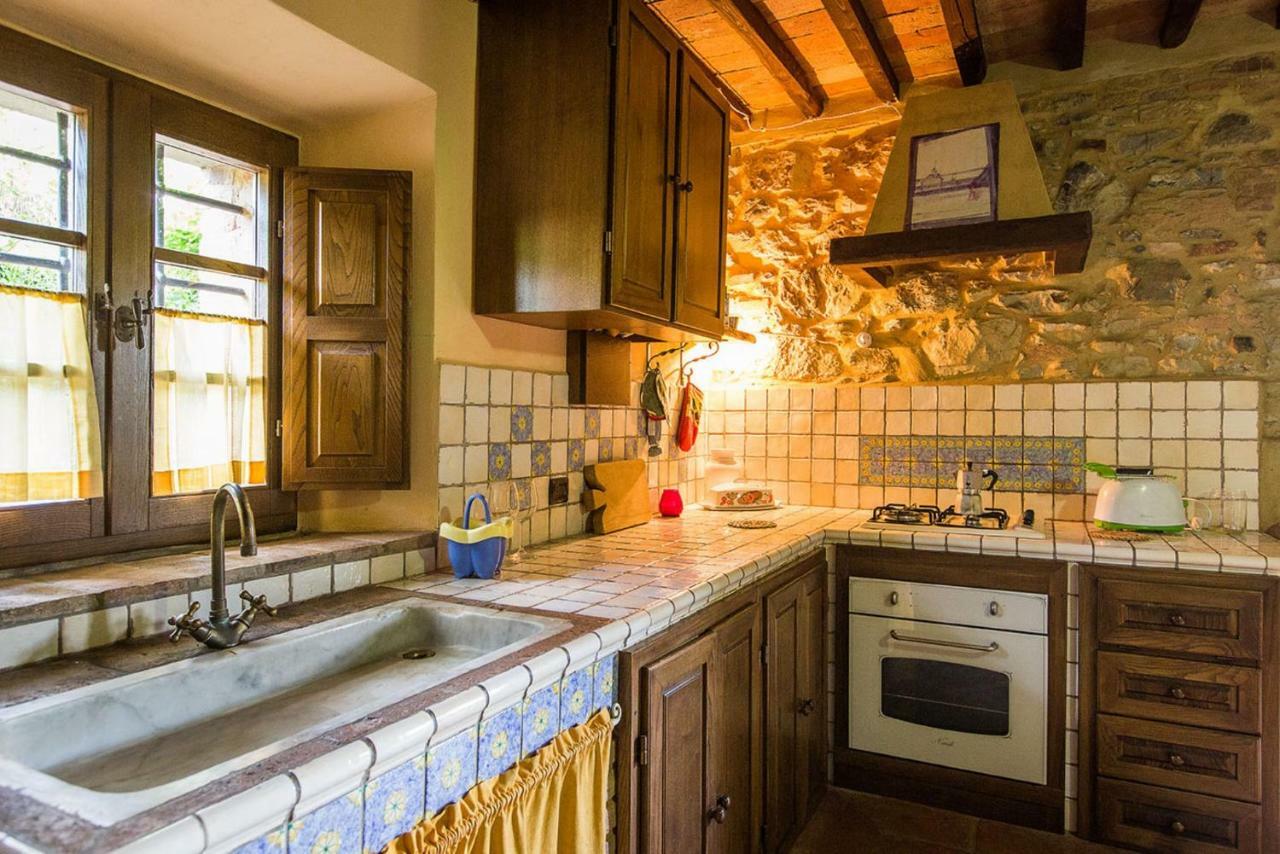 Rustico In Pietra Vila Chianni Exterior foto