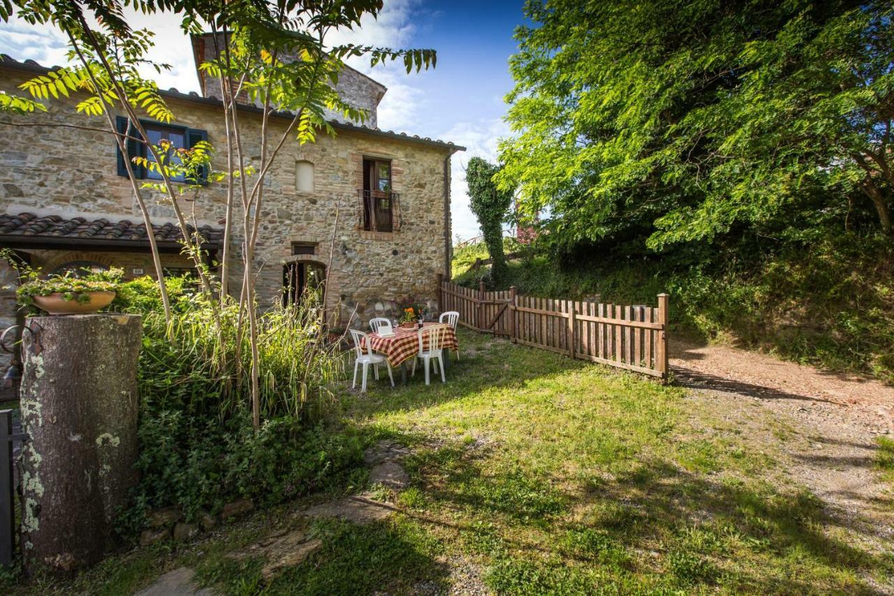 Rustico In Pietra Vila Chianni Exterior foto