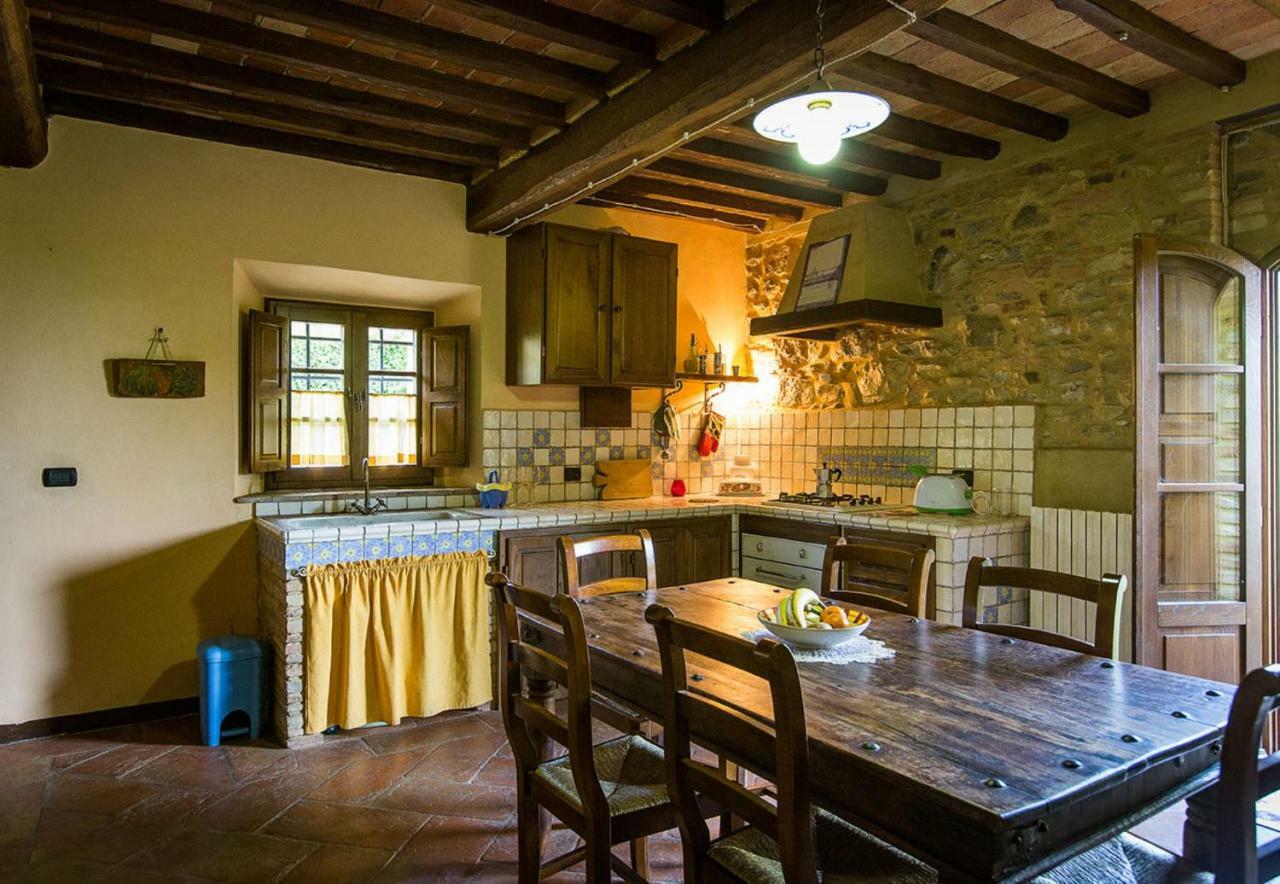 Rustico In Pietra Vila Chianni Exterior foto