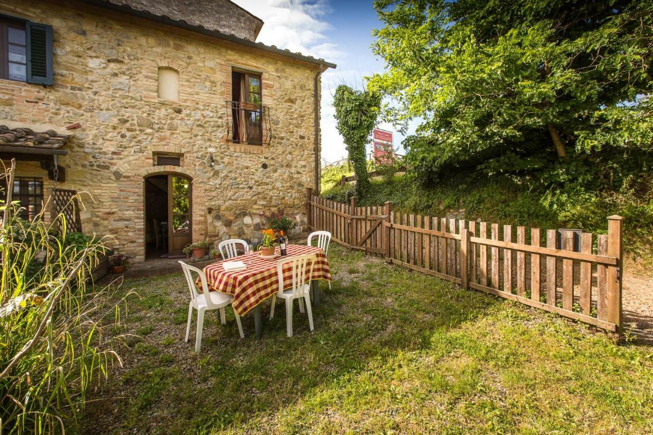 Rustico In Pietra Vila Chianni Exterior foto